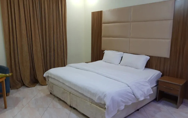 OYO 524 Zahrat Alwaziriya Furnished Apartments