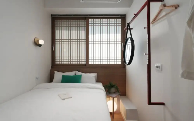 The Road Minihotel