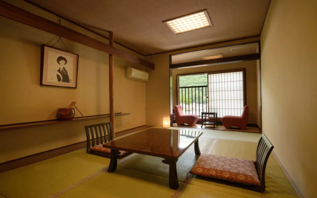 Tsutaya