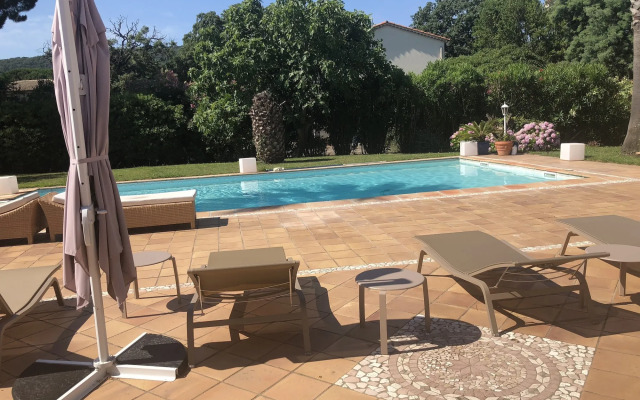 Guesthouse Le Mas de la Dame