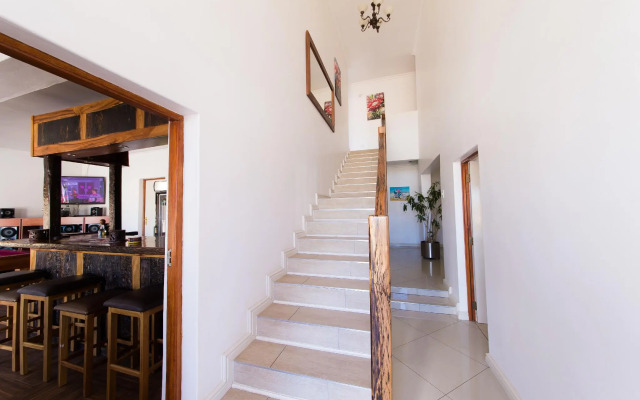 Nama White Guesthouse