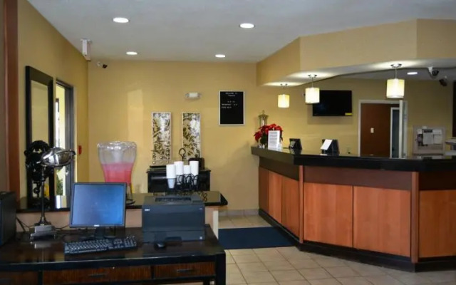 Americinn Topeka