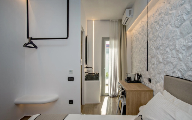 Levantes Luxury Suites I & II
