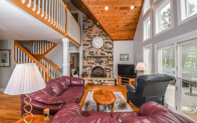 Penn Point Paradise by Taylor Made Deep Creek