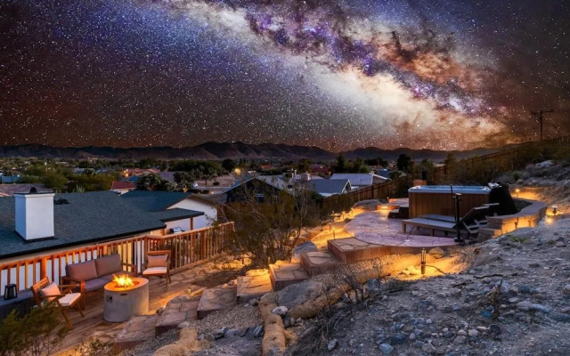 Jackrabbit Inn - The Nocturnal Experience - Spa