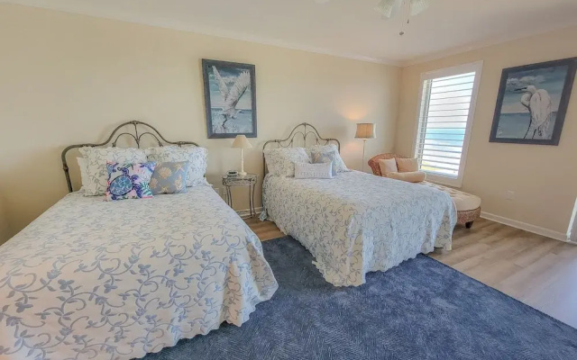1104 Margate 3 Bedroom Condo