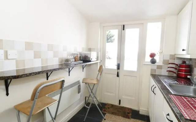 Menai Cottage