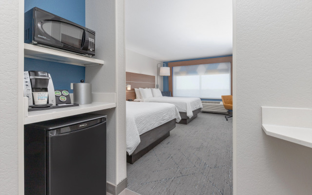 Holiday Inn Express & Suites Moore by IHG