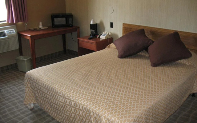 Coyote East Motel