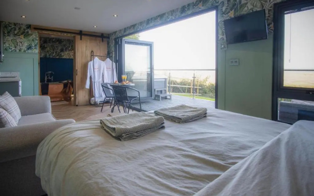 The Langland Bay Lookout - 1 Bed Cabin - Landimore