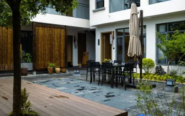 Songfeng Flower Moon Homestay