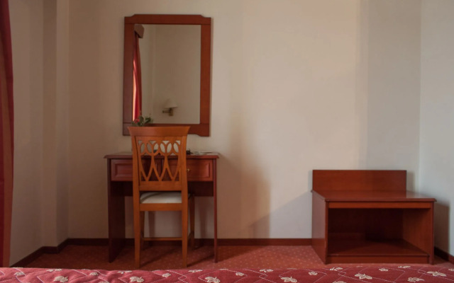 Art Pythia Hotel