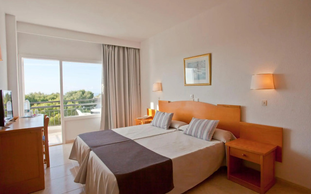 Hotel Cabot Cala Ferrera