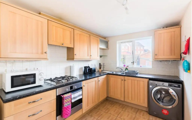 6 Bedroom New Build House