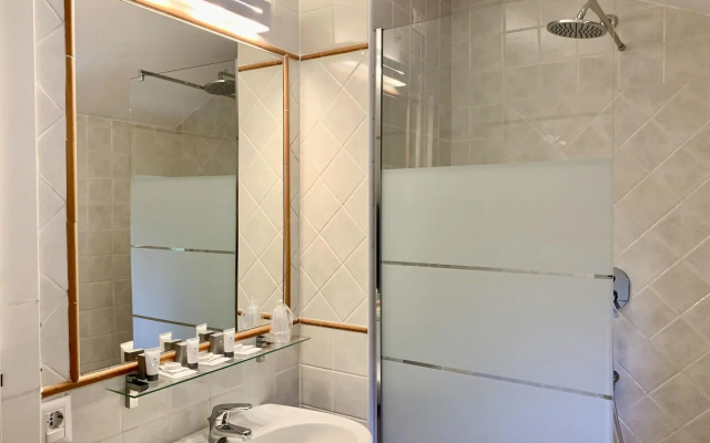 Sourire Hotel
