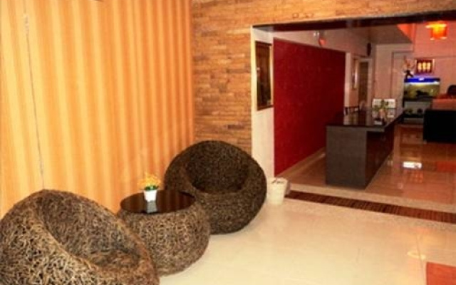 Baan Taweesup Apartment