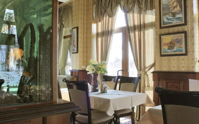 Dukov Hotel