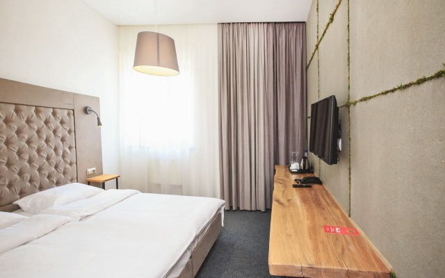 Honey bridge Hotel Калининград комната для гостей