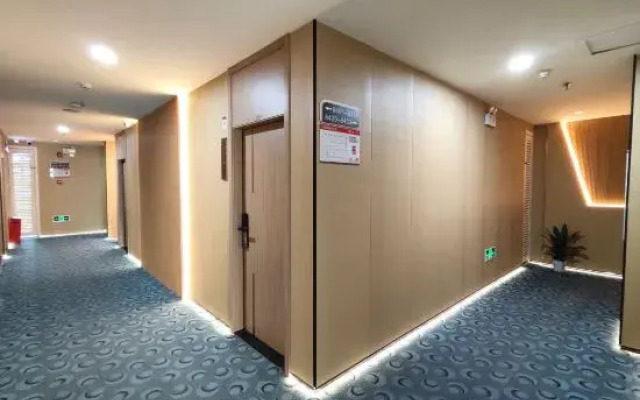 Meidi Hotel (Shenzhen Bao'an Airport Pingluanshan Metro Station Branch)