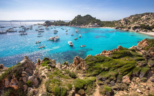 Su Entu in Palau With 1 Bedrooms and 1 Bathrooms