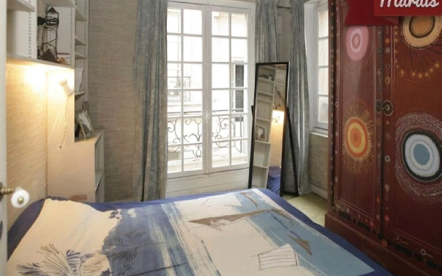 Designer Stay - Bastille Terrace