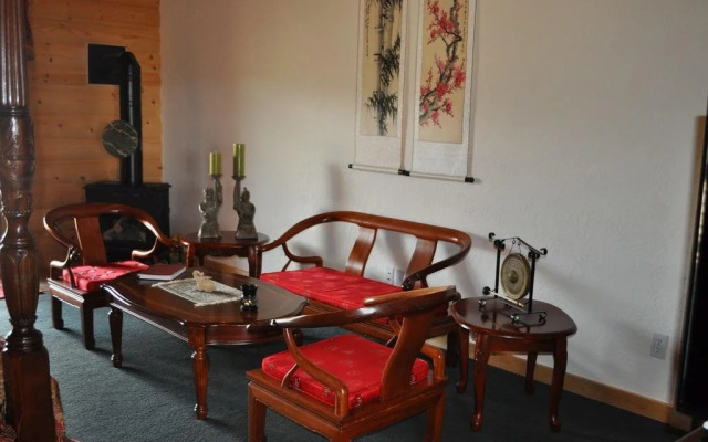 Elkwood Manor Luxury Bed & Breakfast