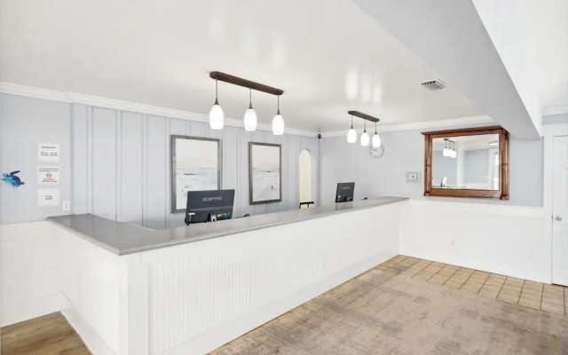 Seahaven Beach Hotel