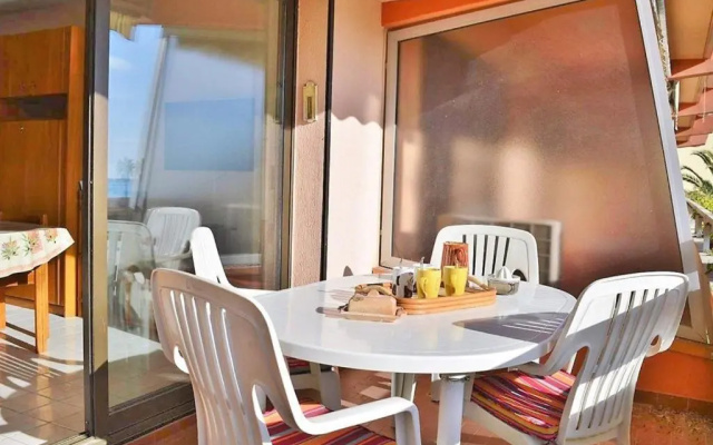 Appartement Le Lavandou, 1 pièce, 4 personnes - FR-1-251-202