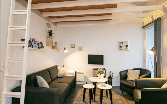 Cozy Holiday Home in Ã†rÃ¸skÃ¸bing near Harbour