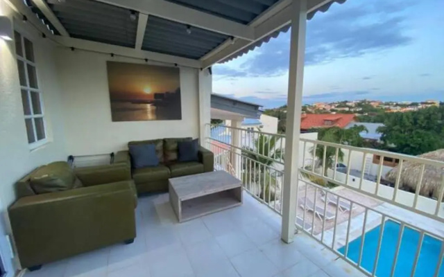 Top location swimming pool, playground & nearby beaches - 4Blessings Curacao