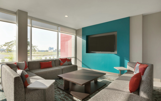 avid hotel Perry-National Fairground Area by IHG