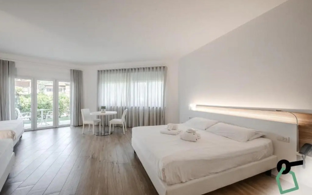 Hotiday Room Collection - Tirrenia