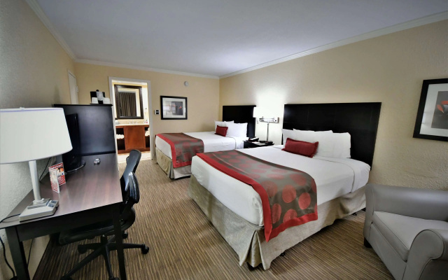 Ramada Hotel & Conference Center by Wyndham Jacksonville