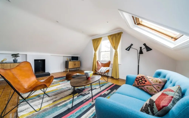 NEW Bohemian 2 Bedroom Victorian Flat in Dalston
