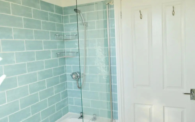 1 Bedroom Flat With Views of Bristol