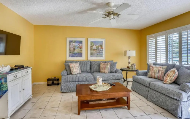 Gulfside Villas 6