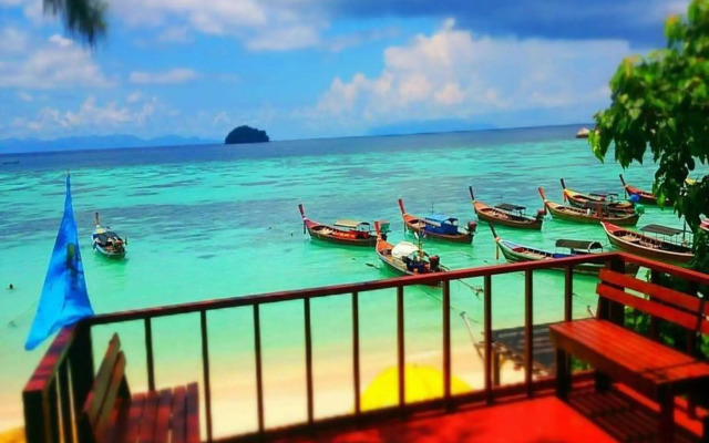 Zanom Sunrise Beach Resort