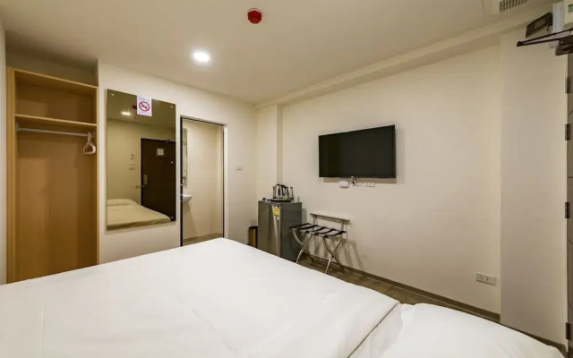 P18 Hotel