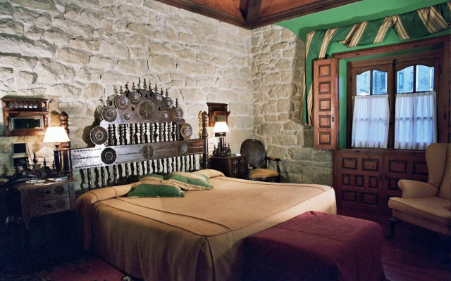 Hotel Castillo El Collado