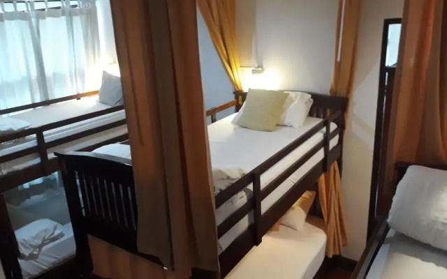 House 23 Guesthouse