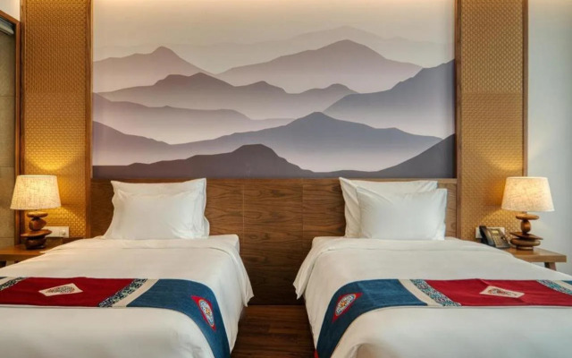 Lady Hill Sapa Resort