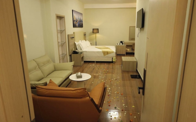 Tateno Royal Hotel