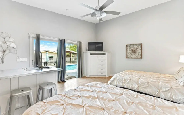Luxury Home W/pool, Grill/bar, &movieroom