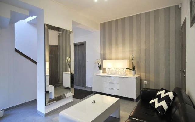 Silver Beach Apartments