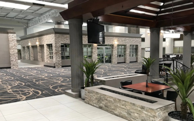 Holiday Inn & Suites Chicago North Shore (Skokie) by IHG
