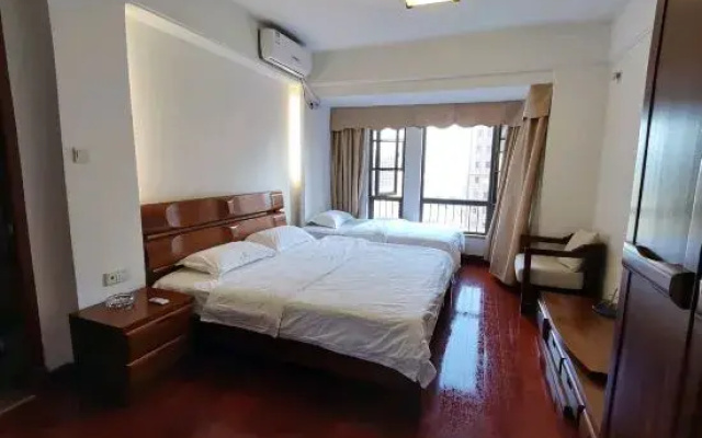 Nanning Meichen Apartment (Poly Tongxinyuan Branch)