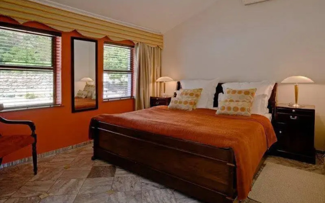 Bayview Penthouses