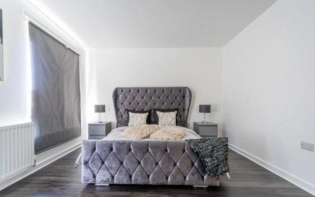 Charming 3-bed House in Glasgow With Free Parking