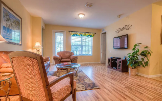 4816 Cayview Avenue #102