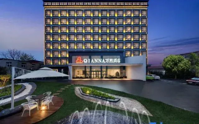 Wanxi Hotel (Zhongmu)
